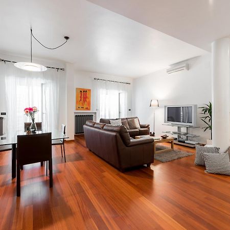 Suite Amendola-Luxury Apartment Bari Exteriör bild