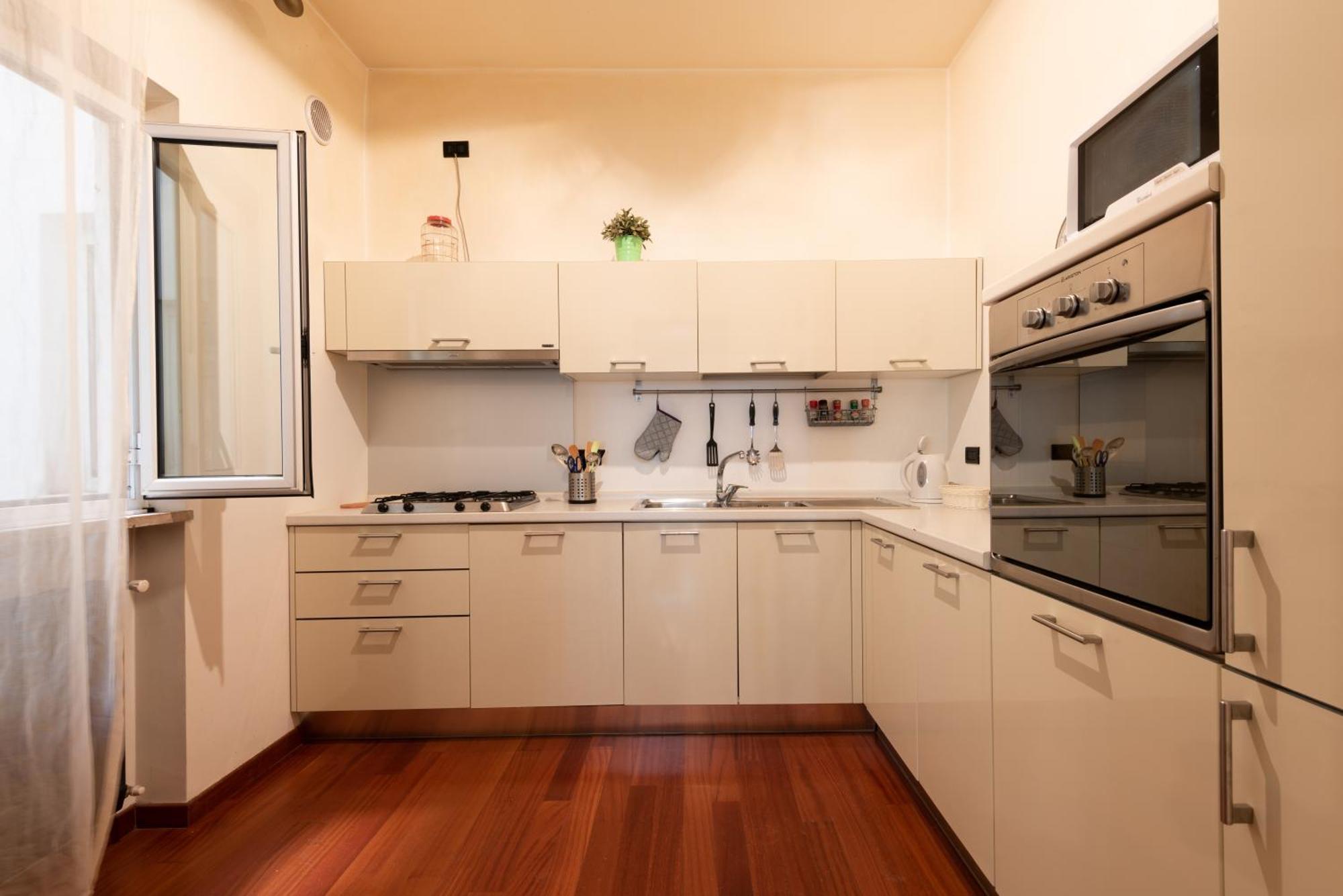 Suite Amendola-Luxury Apartment Bari Exteriör bild
